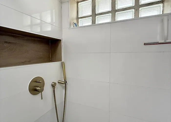 公寓 Center Near Notre Dame 2 Bedrooms With Balcony 巴黎