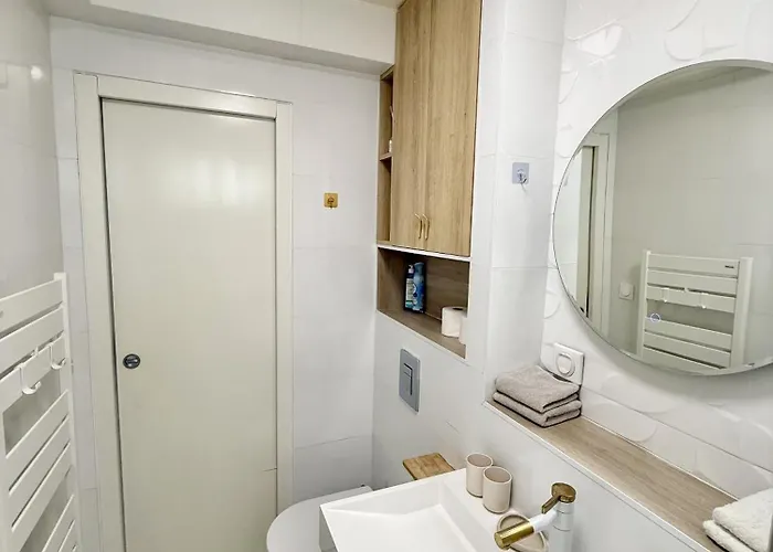 公寓 Center Near Notre Dame 2 Bedrooms With Balcony *