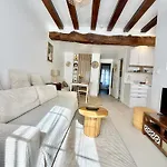 דירה Center Near Notre Dame 2 Bedrooms With Balcony