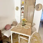 דירה Center Near Notre Dame 2 Bedrooms With Balcony