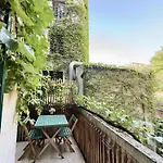 Center Near Notre Dame 2 Bedrooms With Balcony * פריז